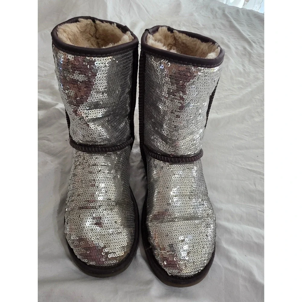 UGG Australia Classic Short‎ Sparkle Silver Sequin Boots Womens Brown Suede 3161